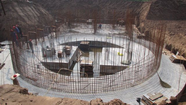 高塔造粒項(xiàng)目基礎(chǔ)工程完工，滑模工程開(kāi)始